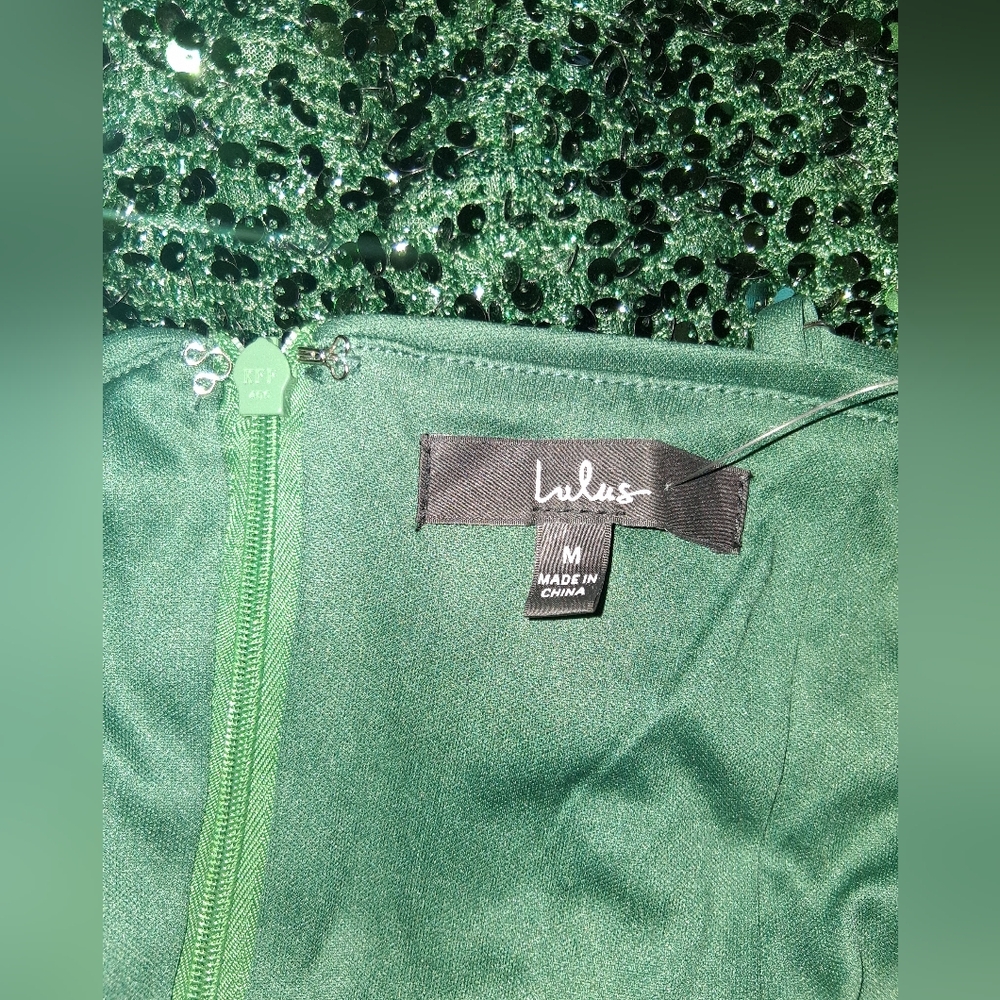 NWT Lulus Size Medium Emerald Sequin Faux Wrap Bodycon Homecoming Dress! - Picture 15 of 16